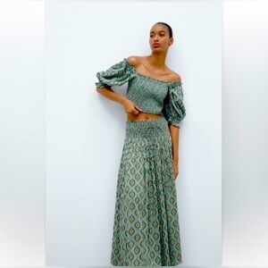 NWOT Zara Peasant Skirt Block Print Smock Waist Large